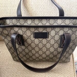 Gucci GG Supreme Canvas Tote Small